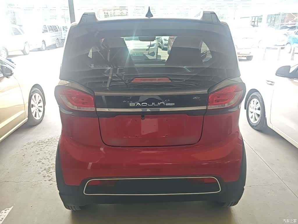 Wuling E100, 2019 6