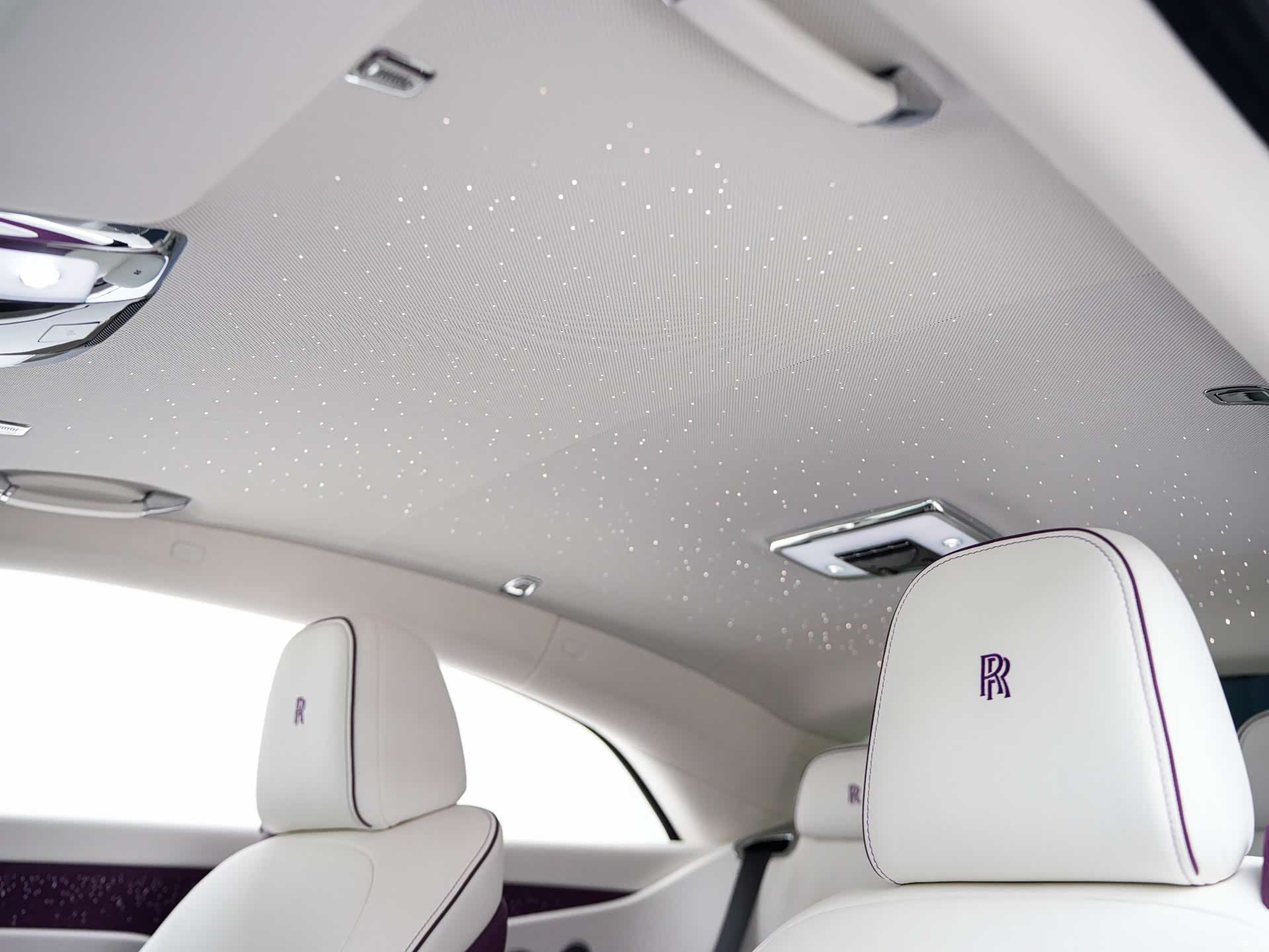 Rolls-Royce Spectre, 2025 9