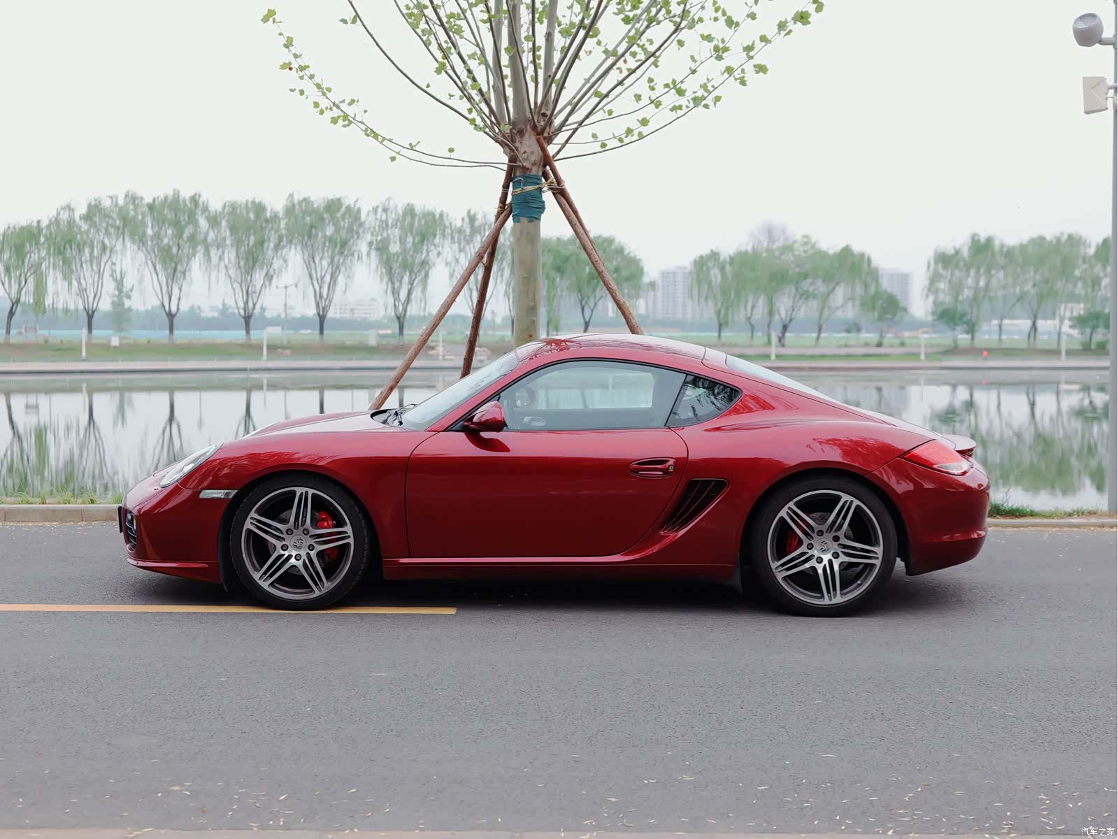 Porsche Cayman, 2010 2