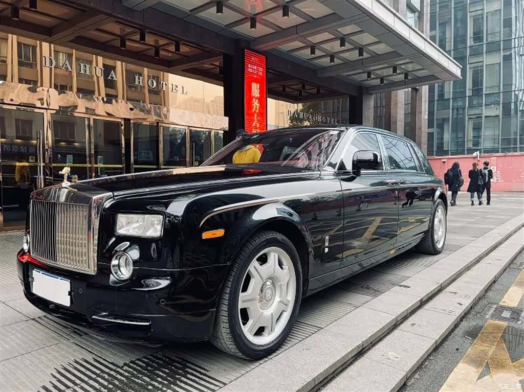 Rolls-Royce Phantom, 2012 1
