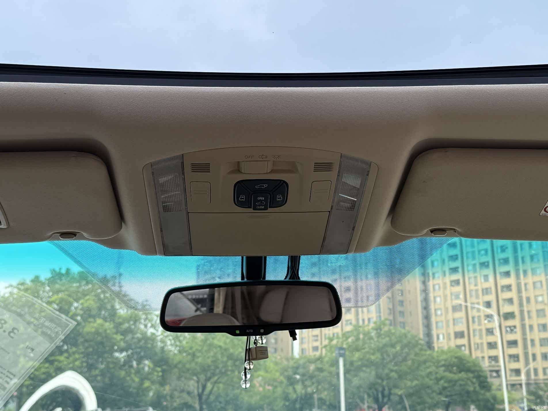 Toyota Alphard, 2015 16