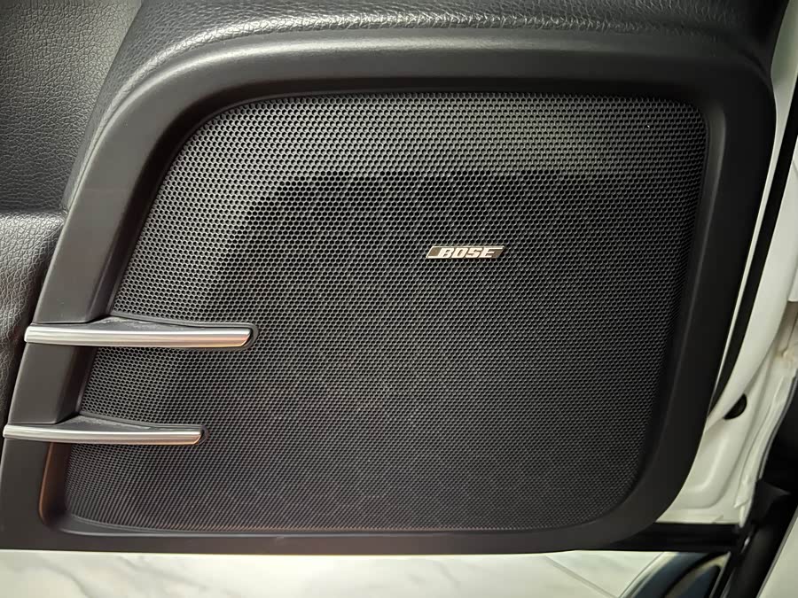 Porsche Cayenne 2017, фото 28