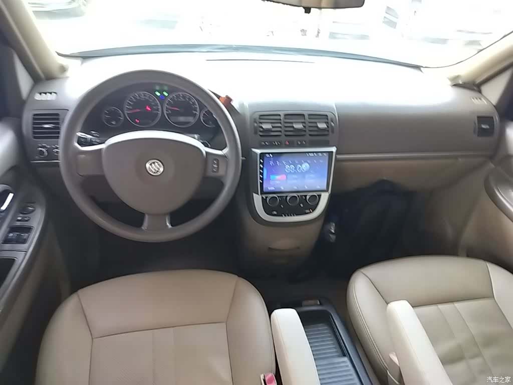 Buick GL8, 2015 10