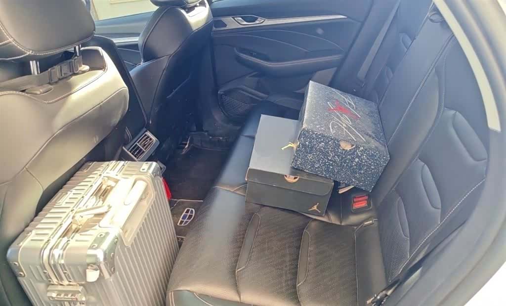 Geely Preface, 2021 13