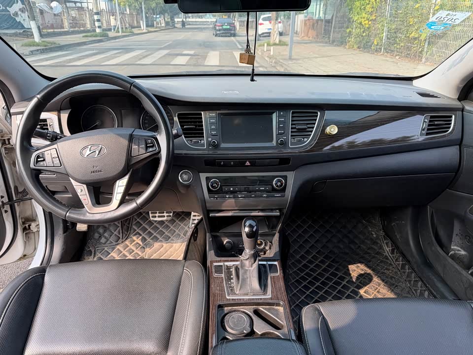 Hyundai Name picture