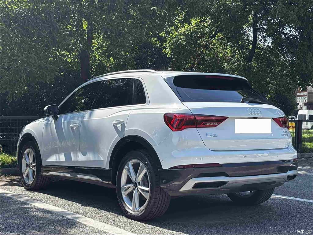 Audi Q3, 2023 10