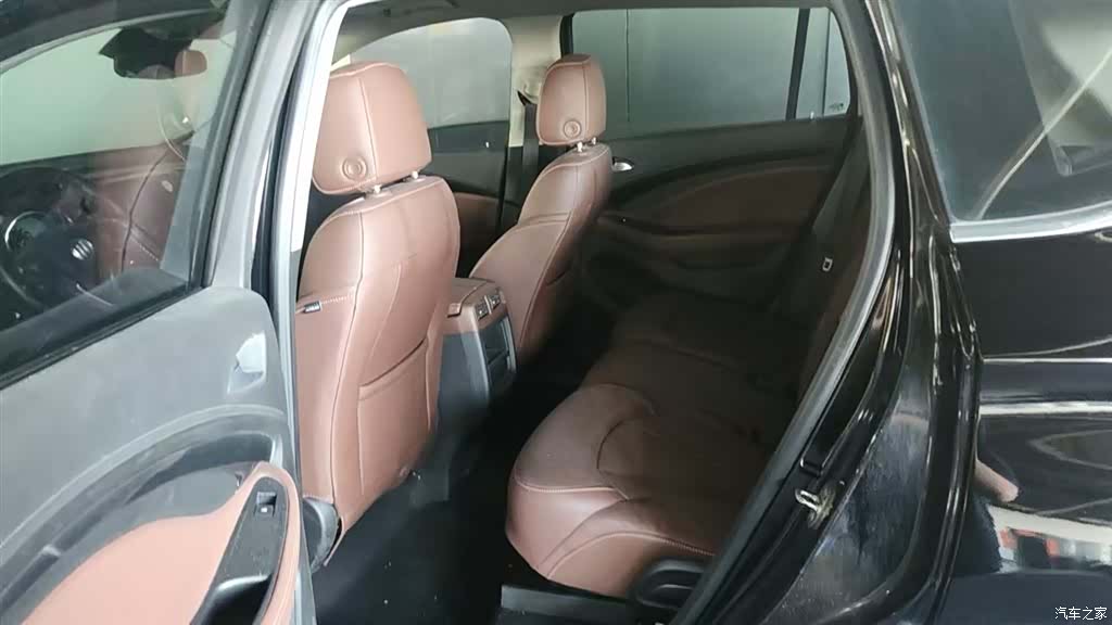 Buick Envision Plus, 2018 8