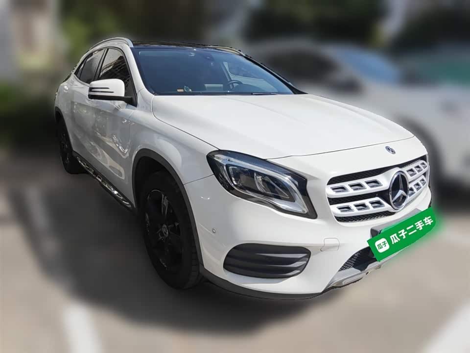 Mercedes-Benz GLA