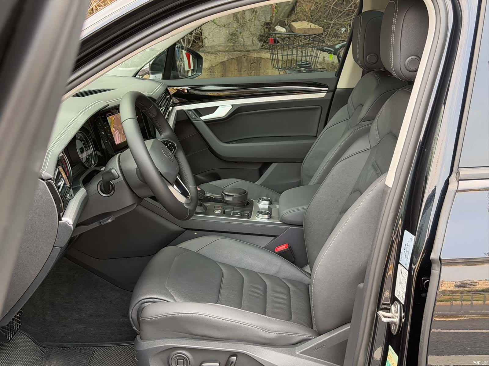 Volkswagen Touareg, 2022 6