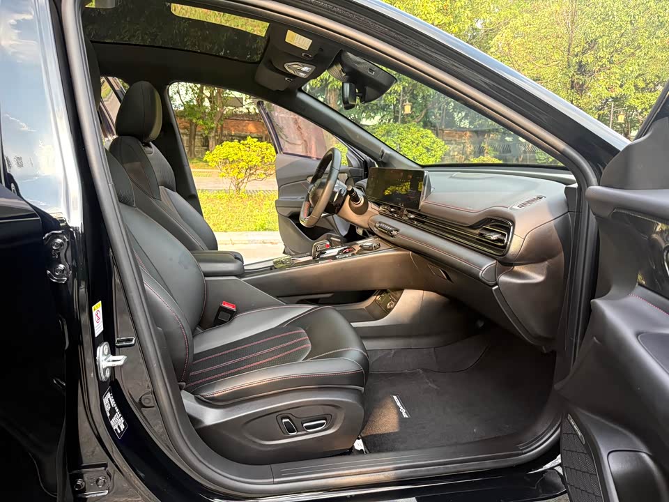 Trumpchi Shadow Leopard