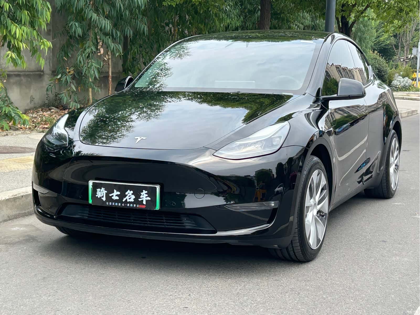 Tesla Model Y, 2023 1