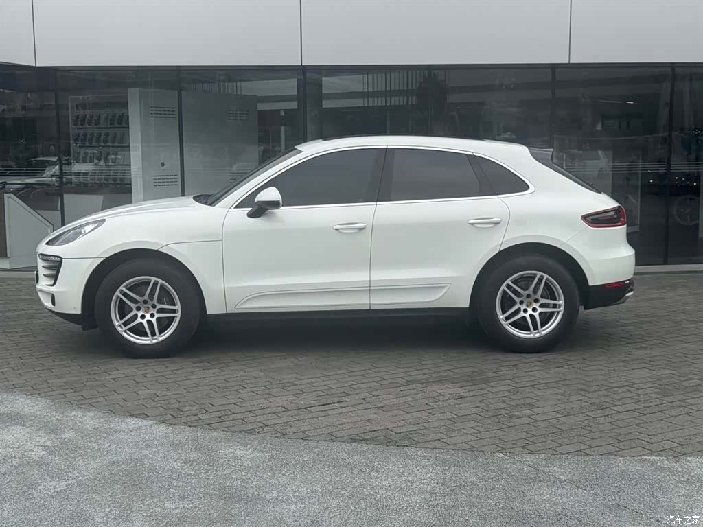 Porsche Macan, 2017 2