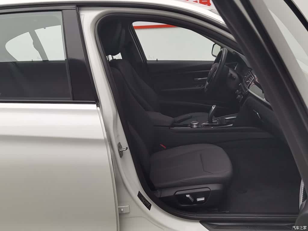 BMW 3 Series, 2017 23