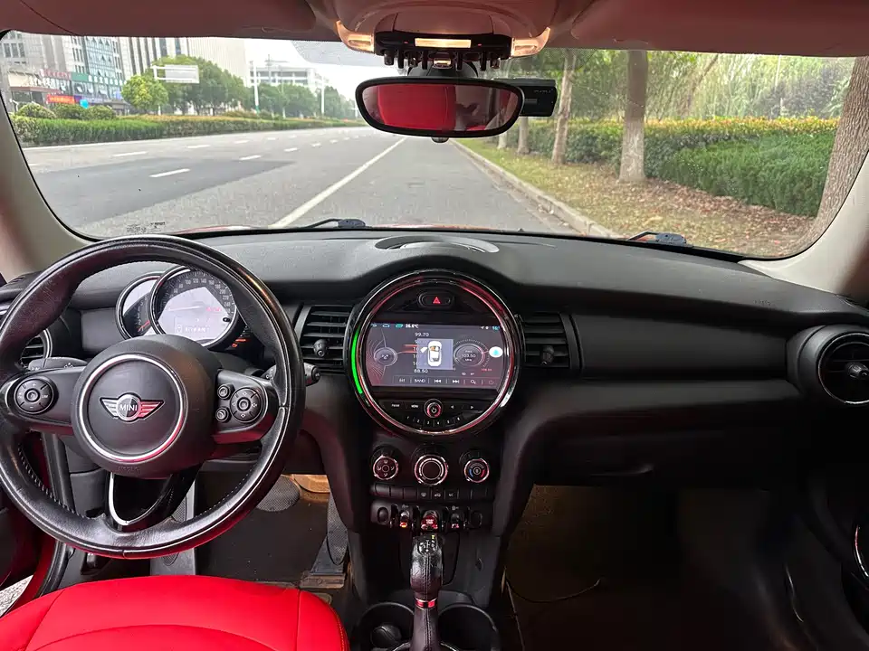 MINI MINI