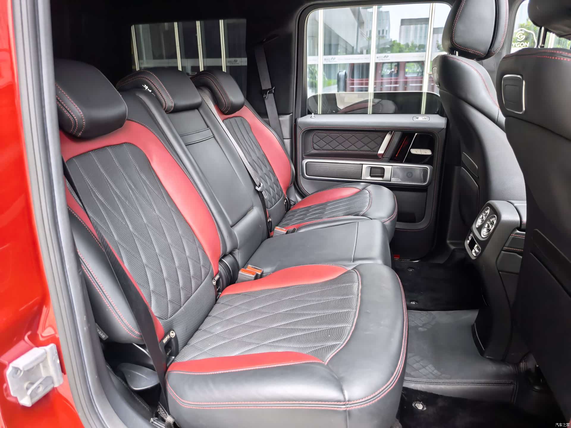 Mercedes-Benz G-Class, 2023 38