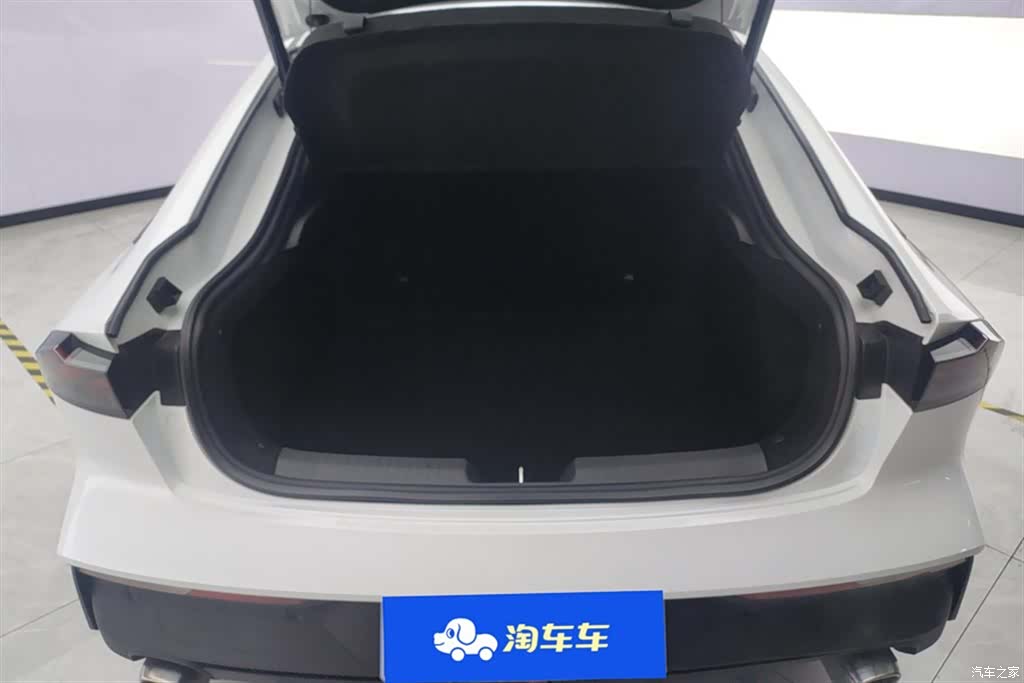Changan UNI-V, 2023 4