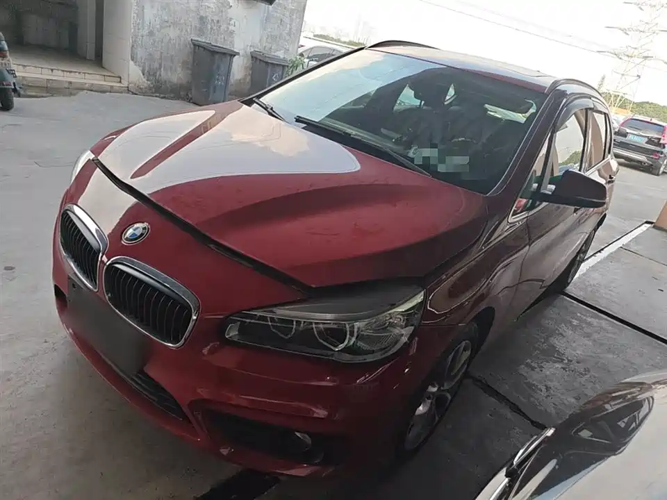 BMW 2 series station wagon