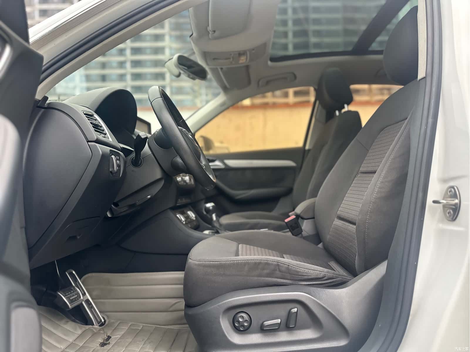 Audi Q3, 2013 4