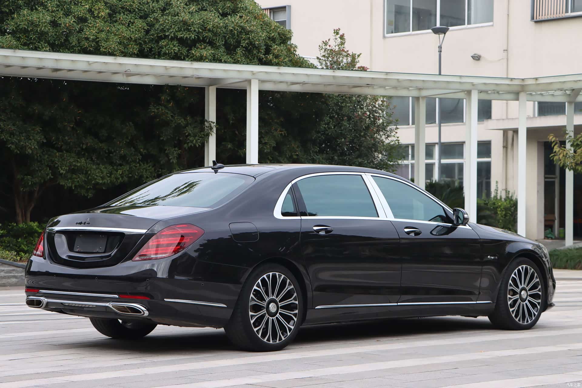 Maybach S-Class, 2020 6