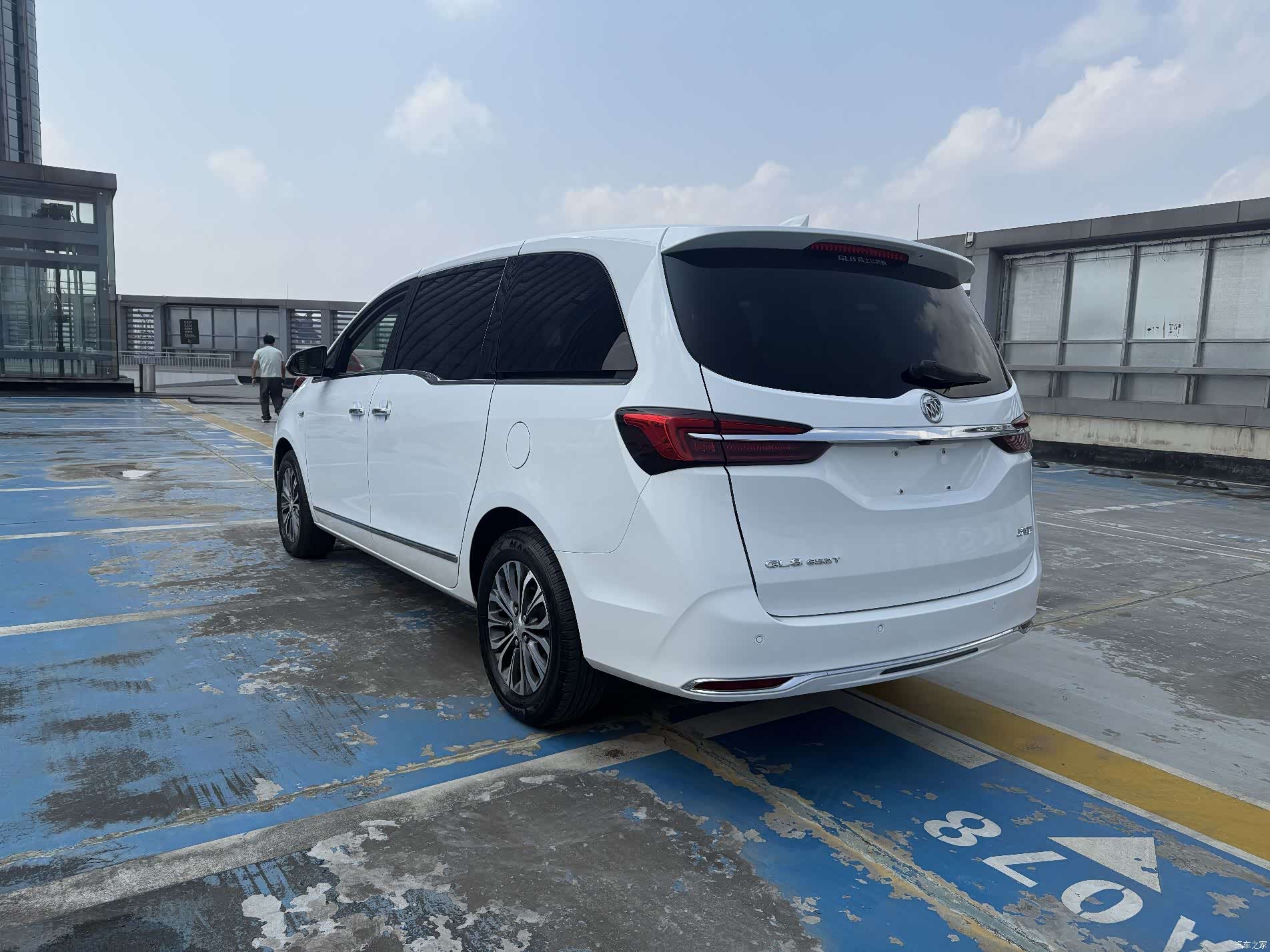 Buick GL8, 2022 8