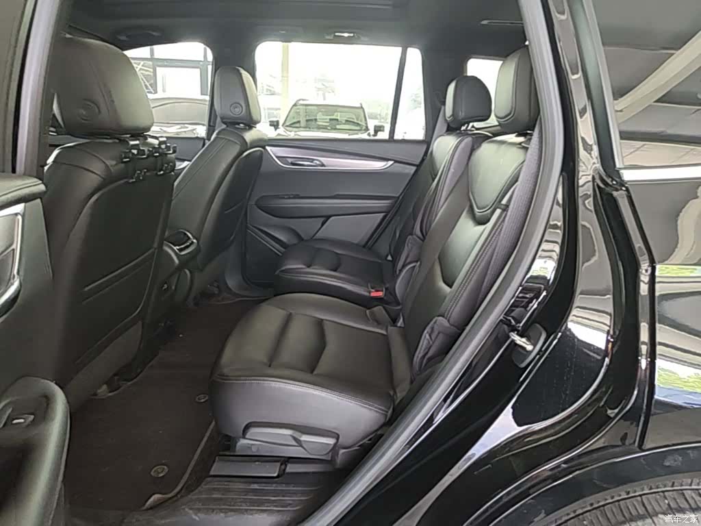 Cadillac XT6, 2023 13