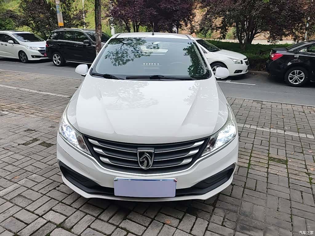 Wuling 310, 2017 3
