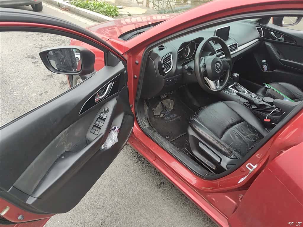 Mazda Mazda3, 2016 13