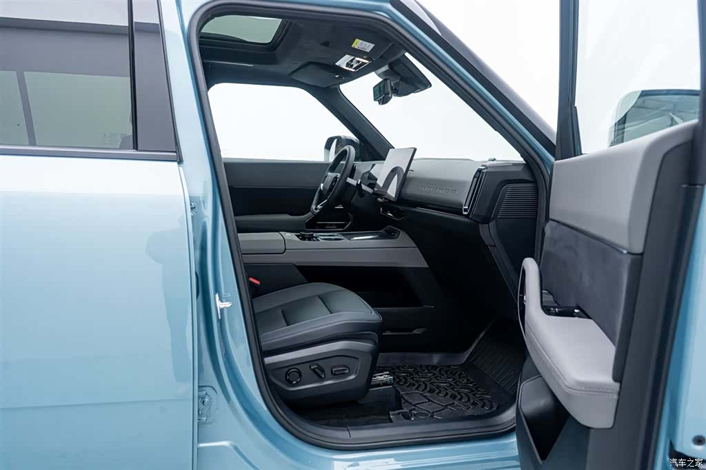 Ford Bronco, 2025 13