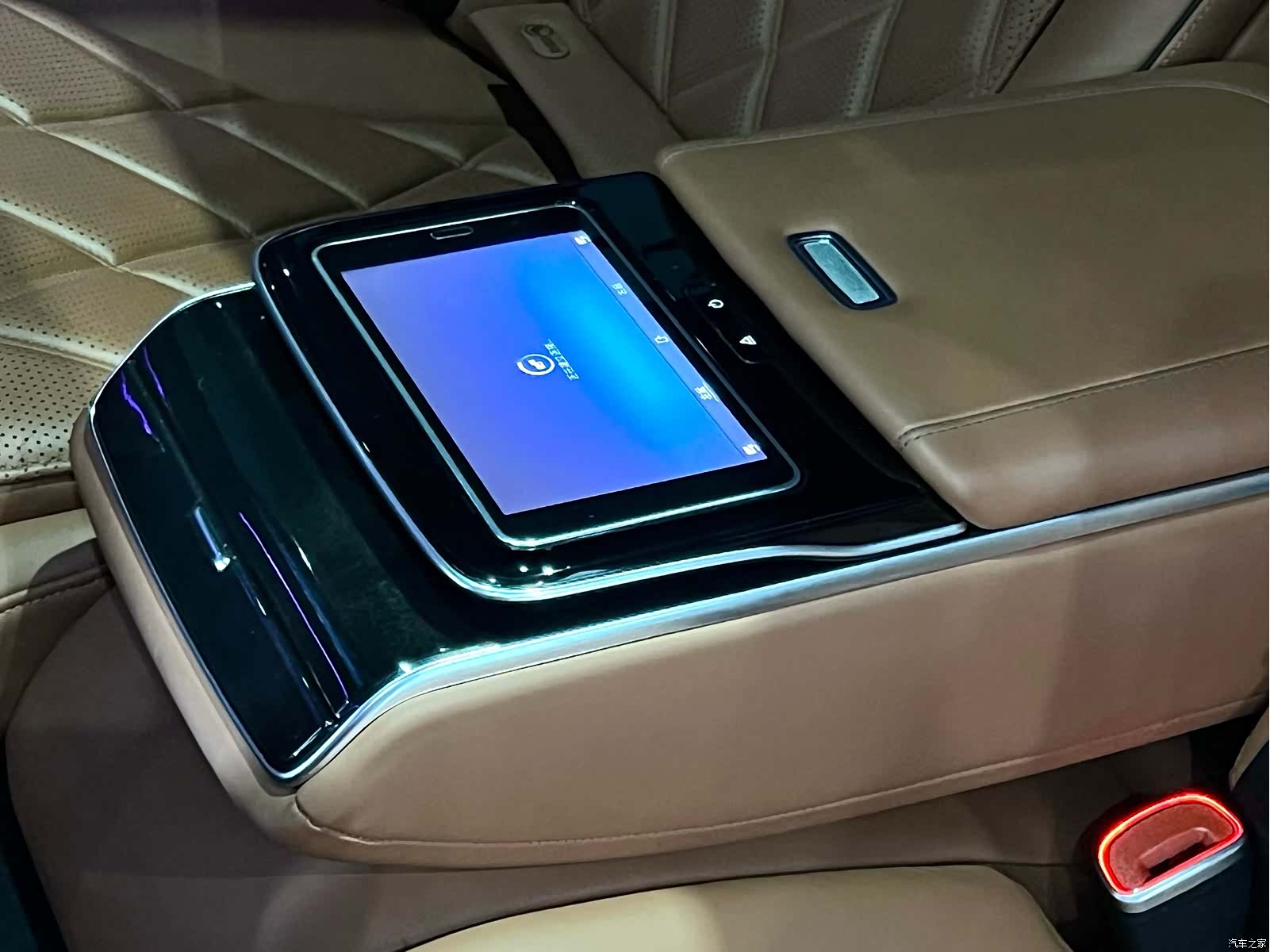 Maybach S-Class, 2024 32