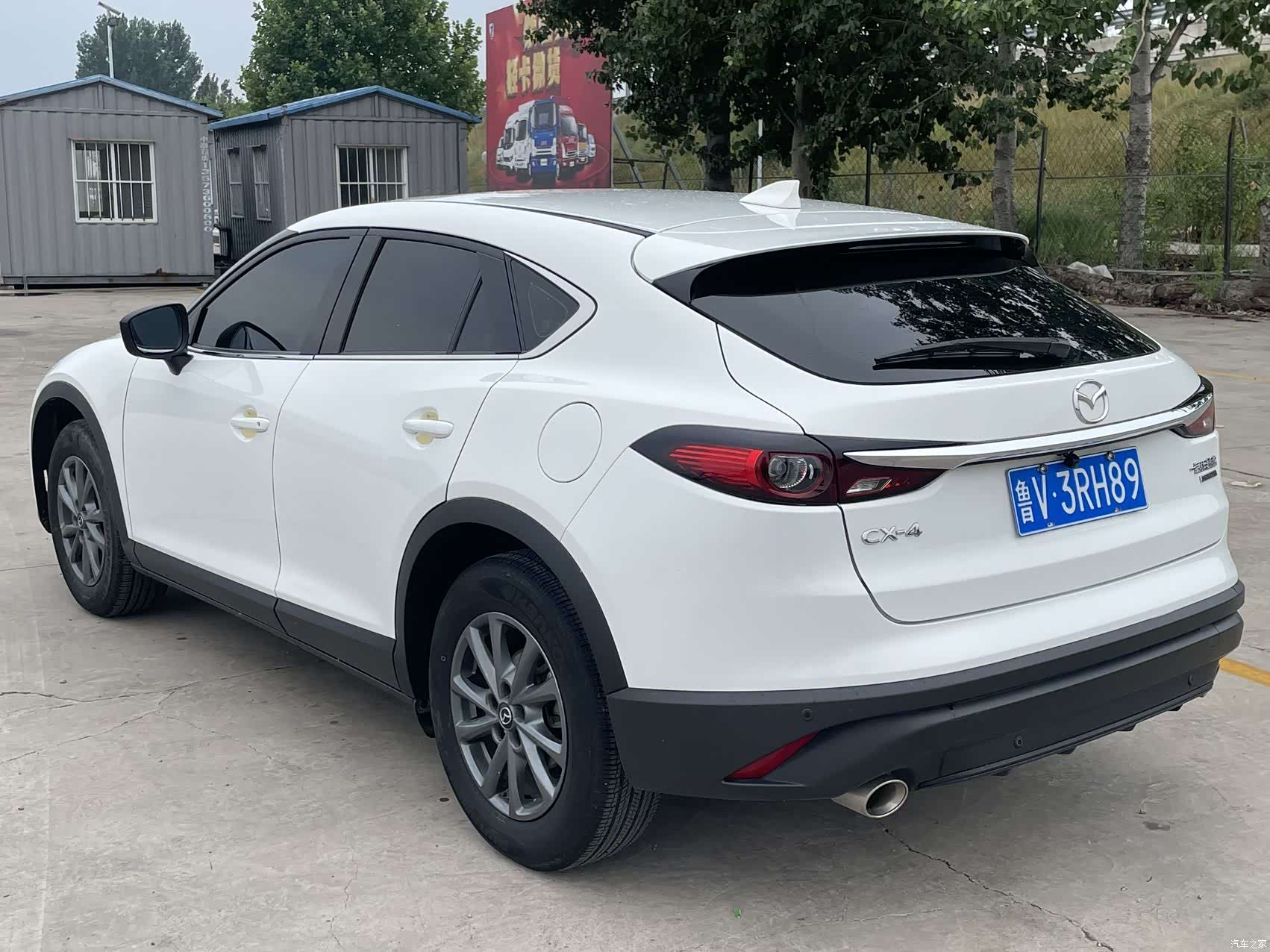 Mazda CX-4, 2023 4