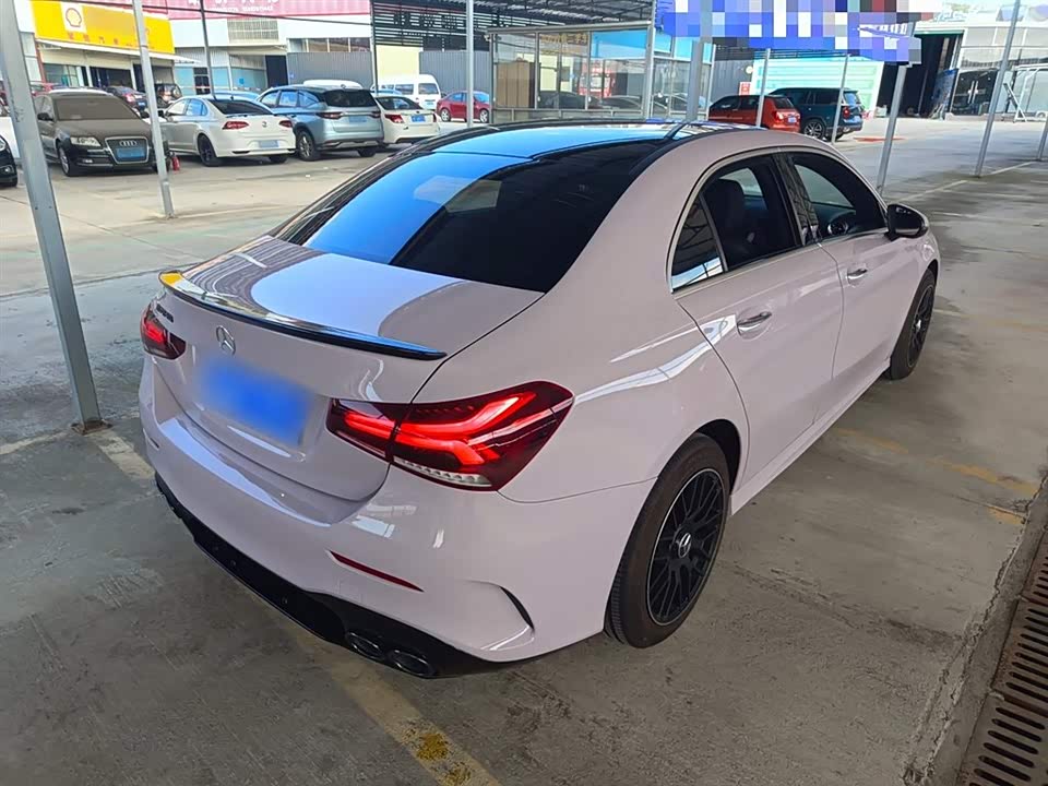 Mercedes-Benz Class A Mercedes-Benz Class A