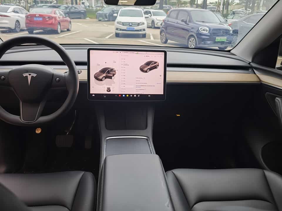 Tesla Model Y Tesla Model Y