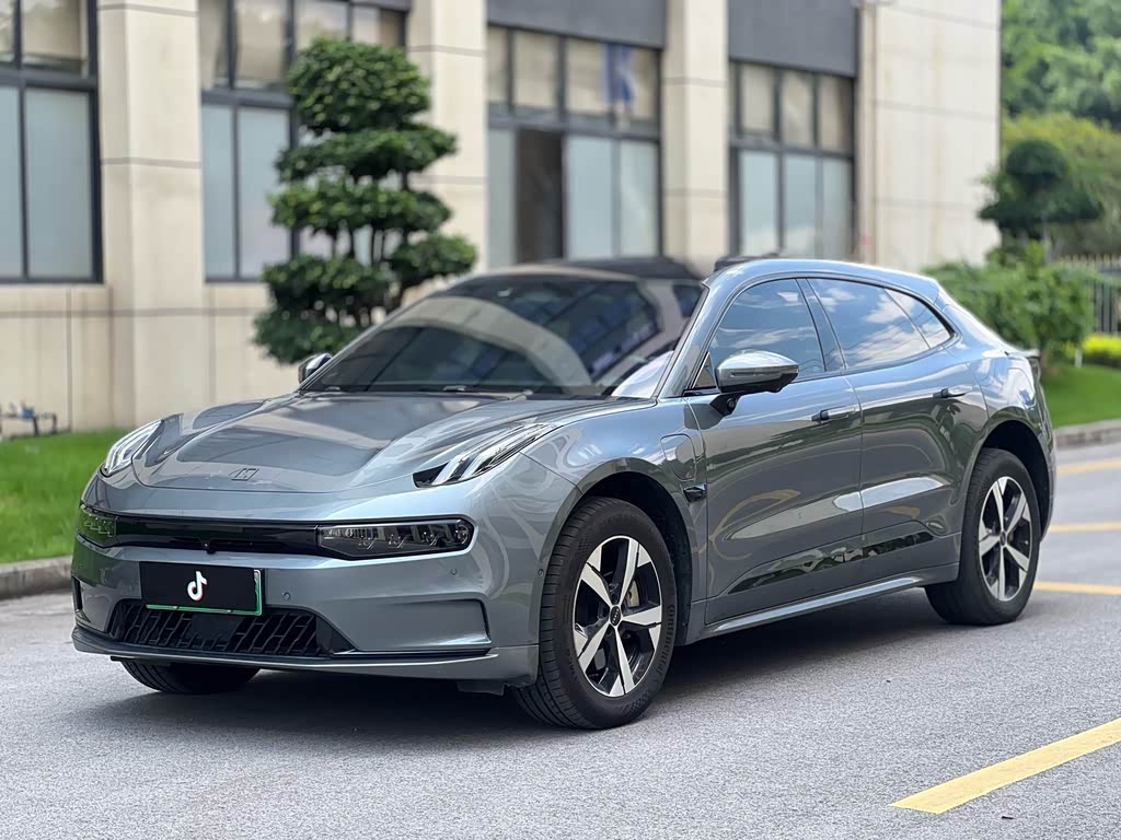 Zeekr 001