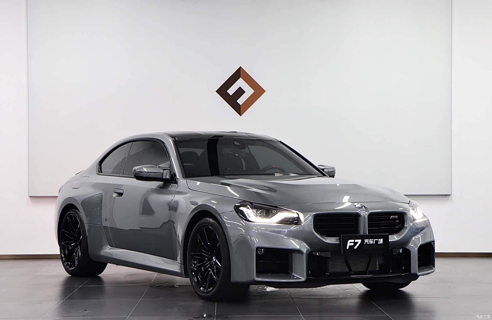 BMW M2, 2026 3