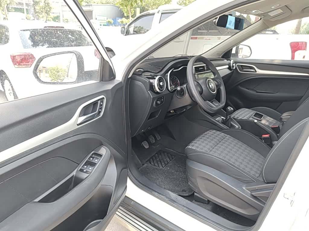 MG ZS, 2018 16