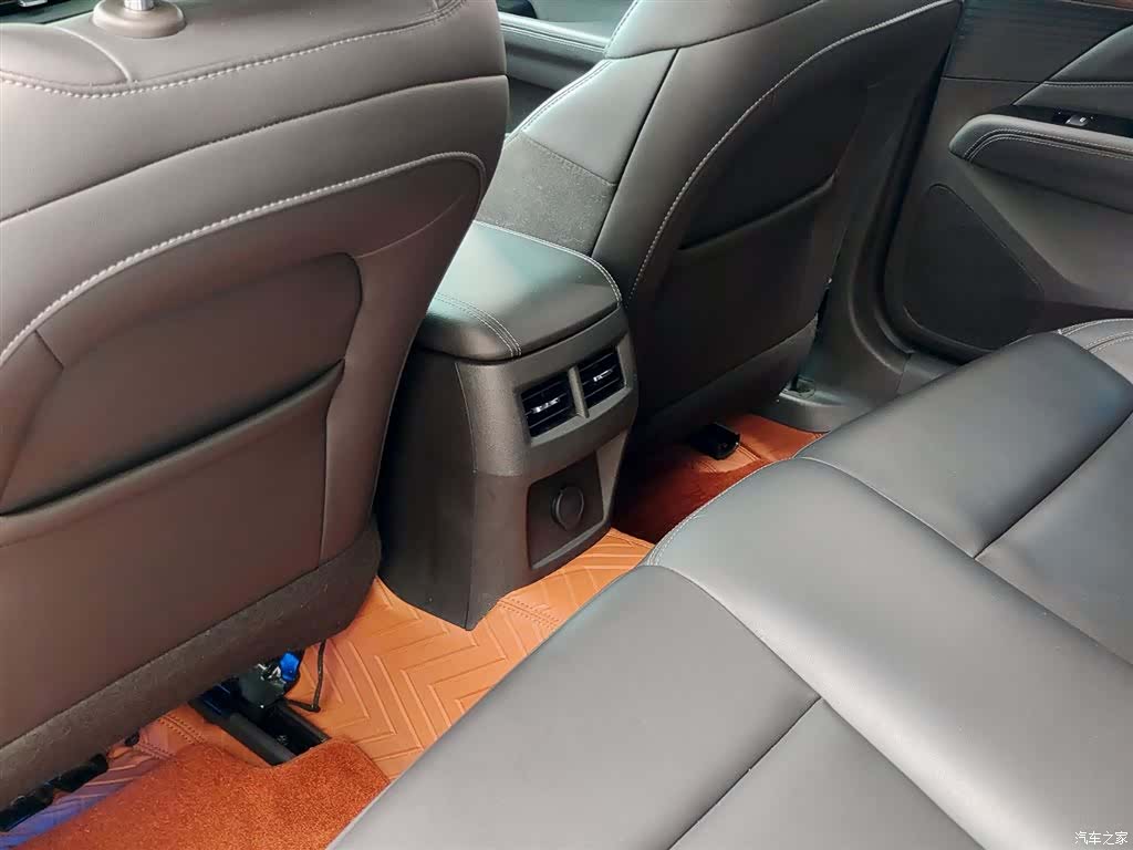 Cadillac CT4, 2020 9