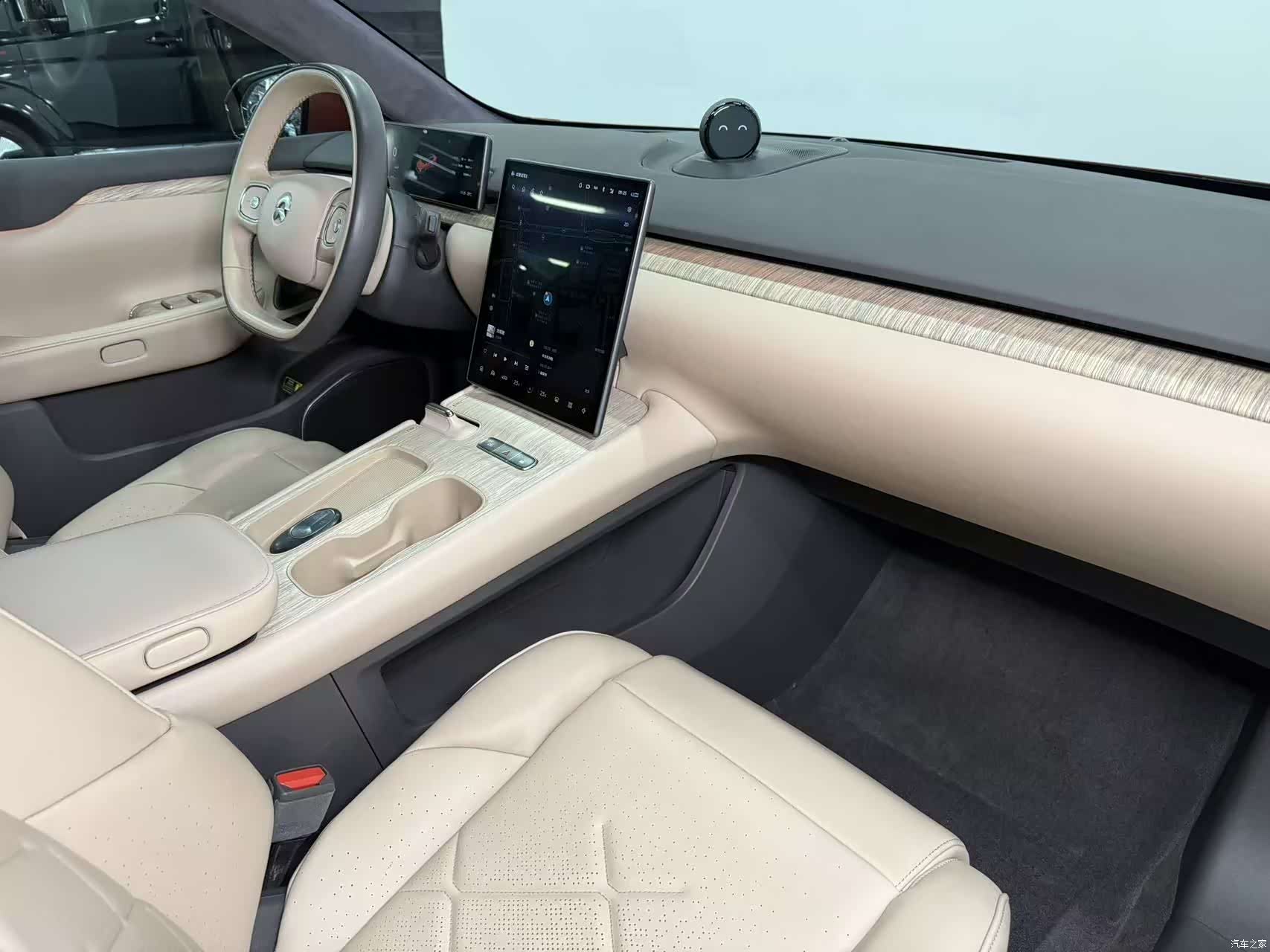 NIO ET7, 2023 12