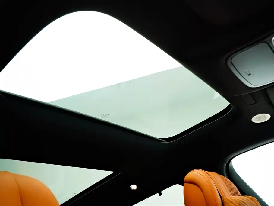 AITO Ask the world M9