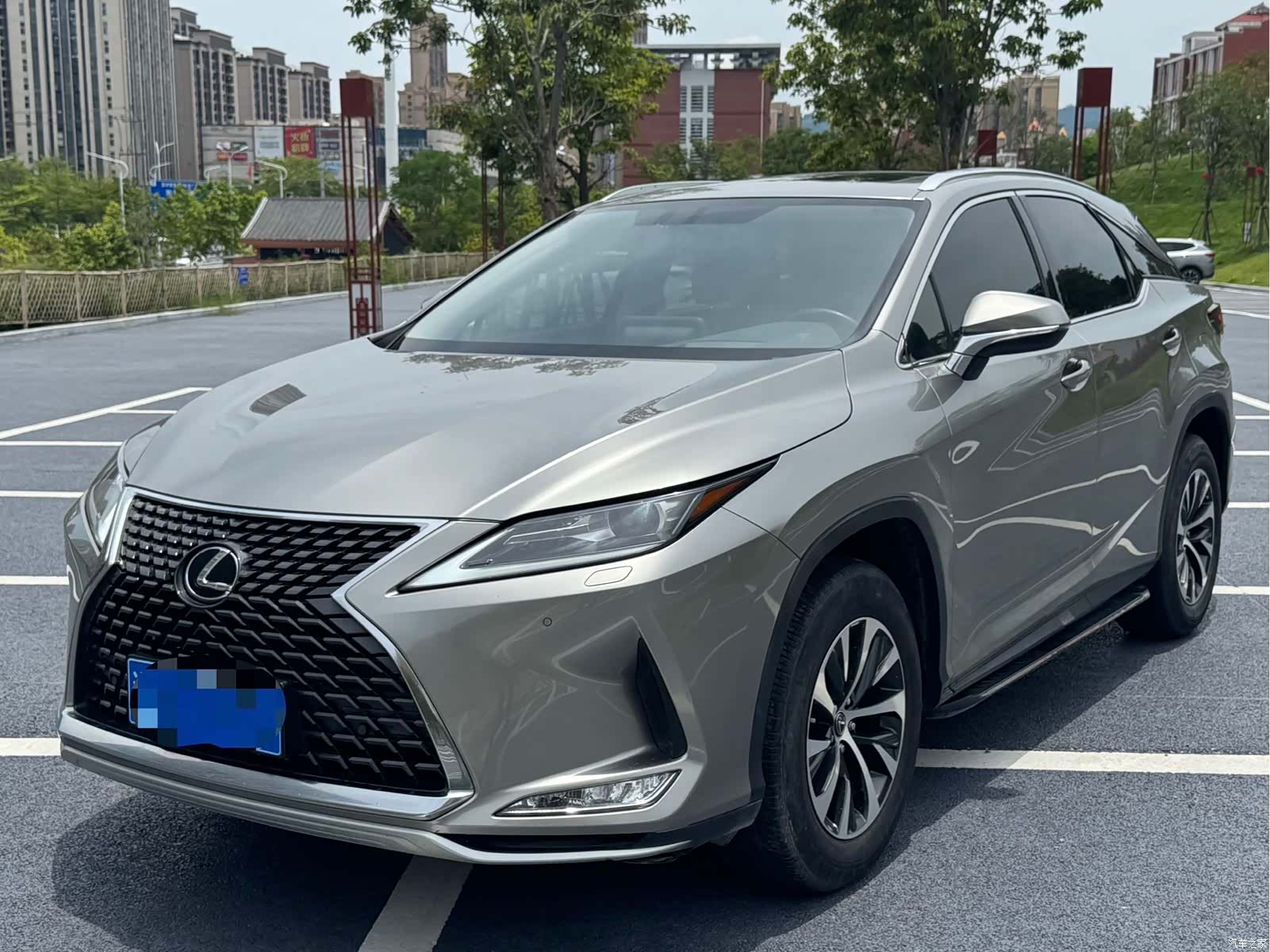 Lexus RX, 2022 1