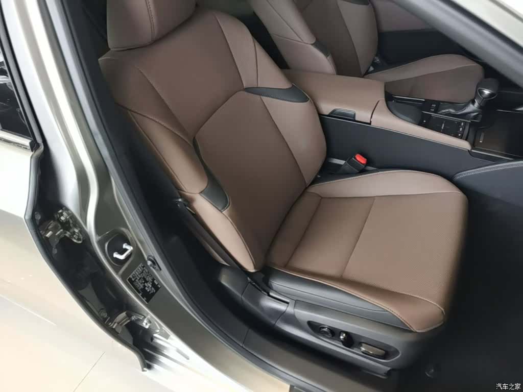 Lexus ES, 2022 25