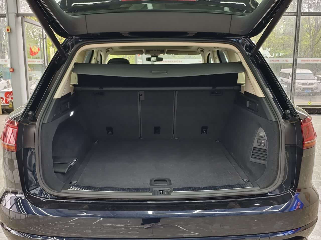 Volkswagen Touareg, 2021 17