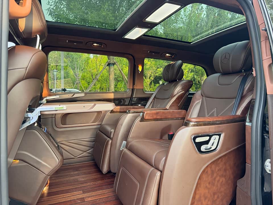 Mercedes-Benz V-class