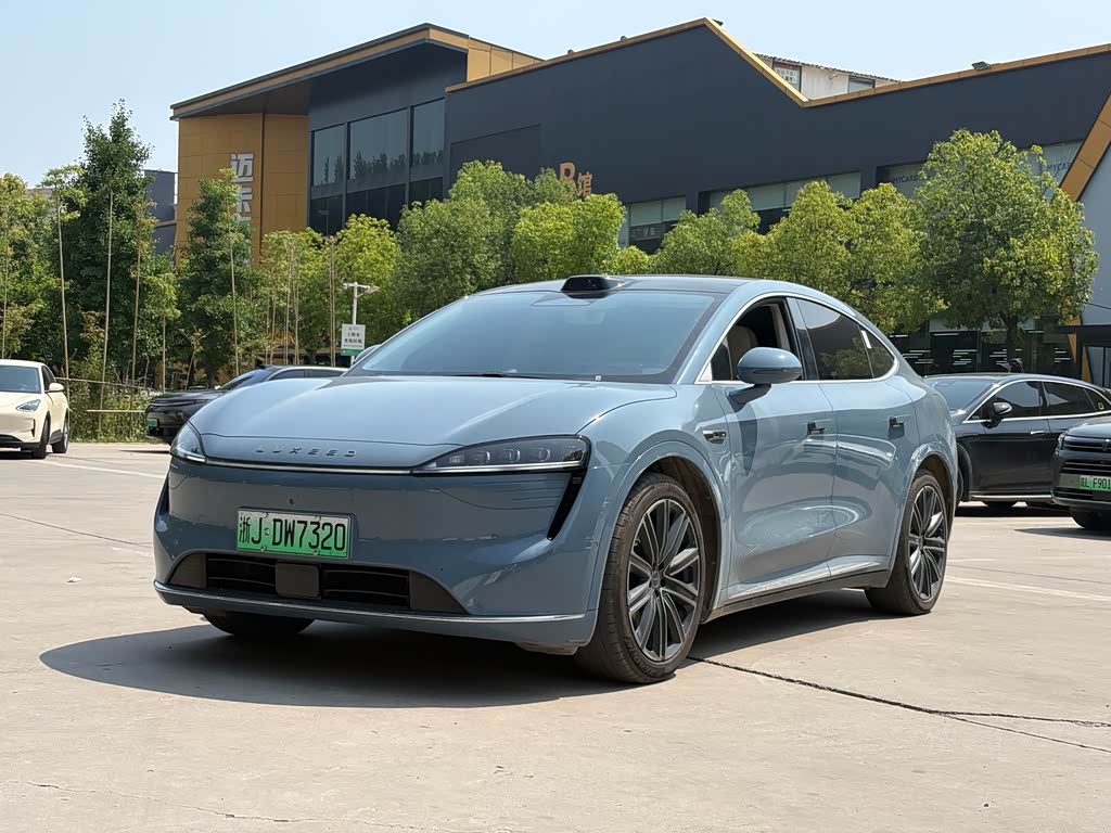Zhijie R7