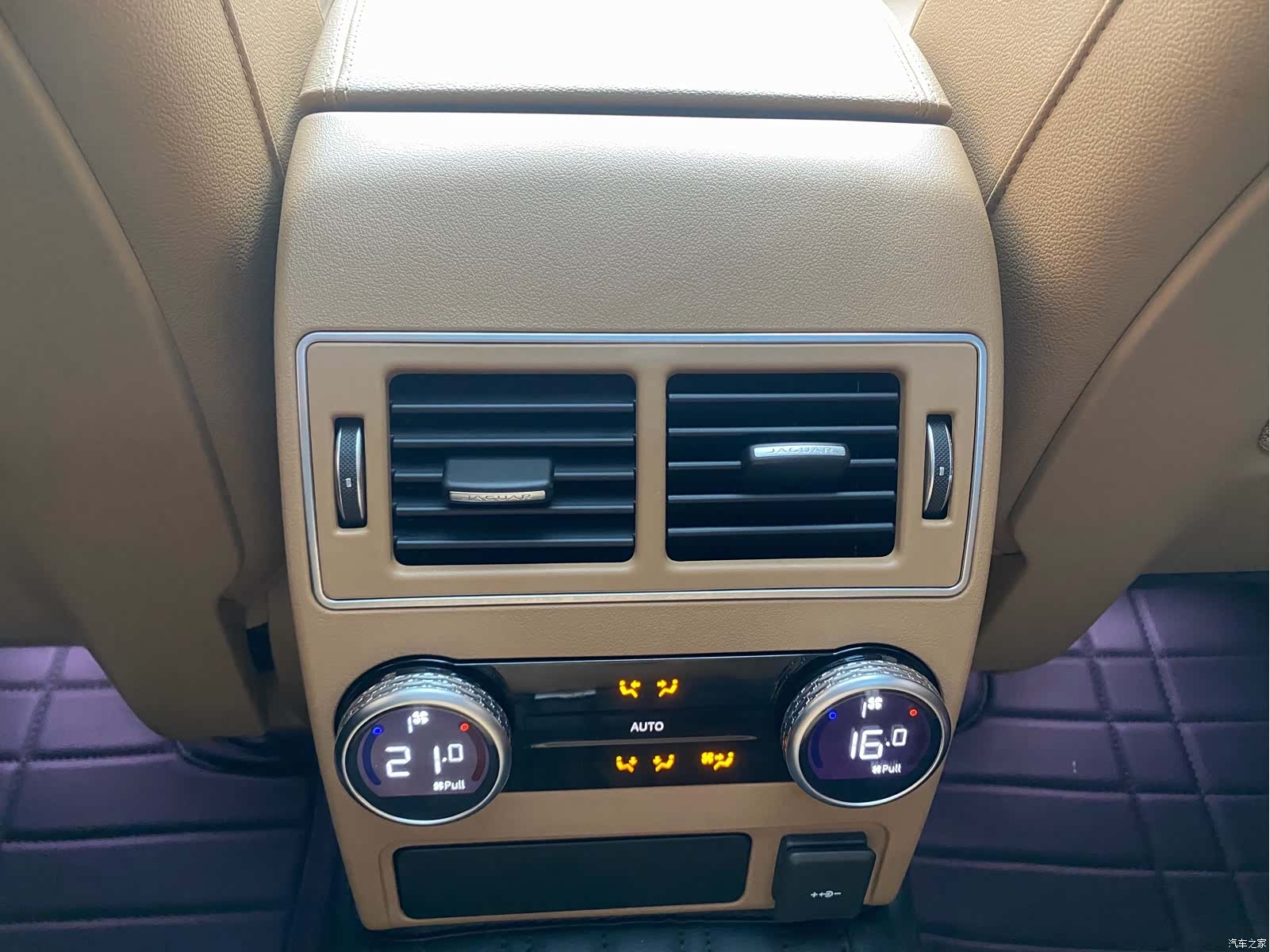Land Rover P250, 2023 11