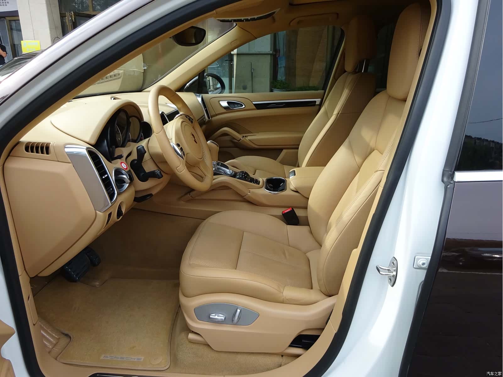 Porsche Cayenne, 2013 8