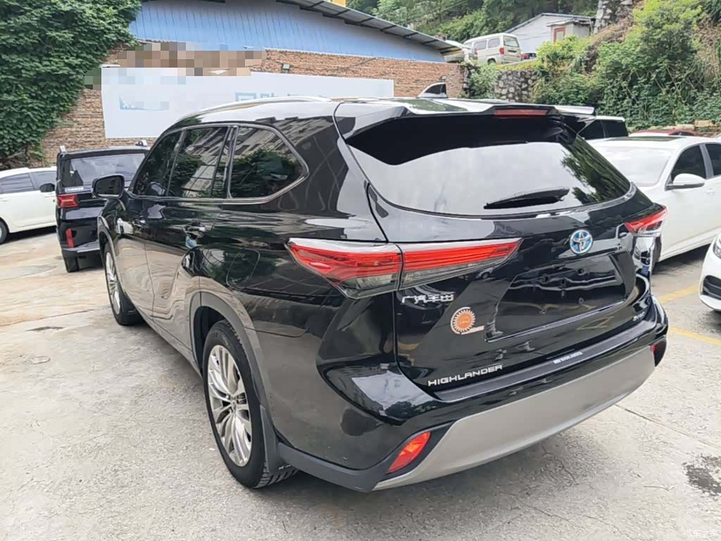 Toyota Highlander, 2023 все фото