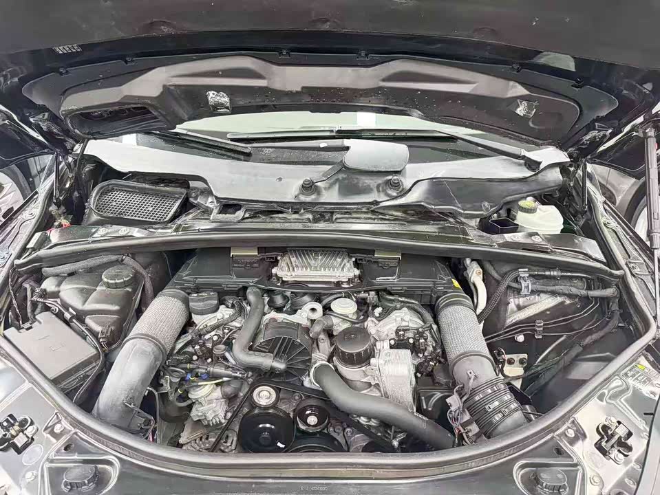 Mercedes-Benz R-class