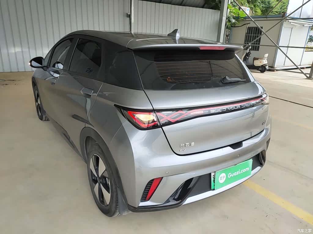 BYD Dolphin, 2023 все фото