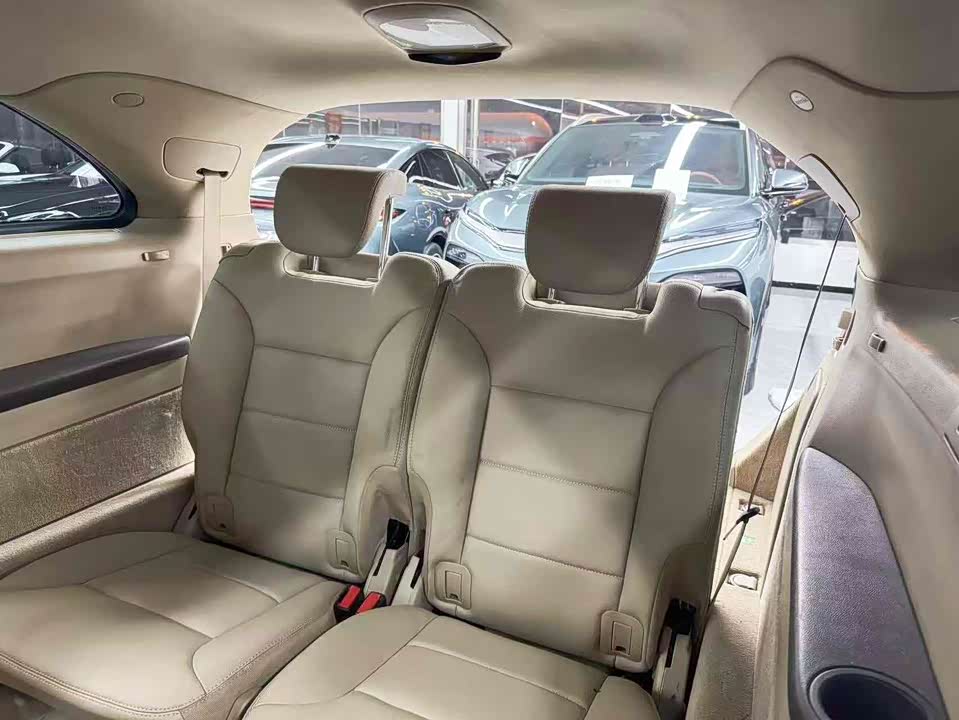 Mercedes-Benz R-class