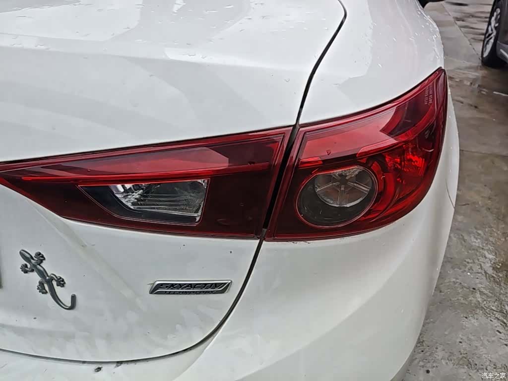 Mazda Mazda3, 2014 8